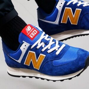 *NEW* New Balance 574 shoes blue and yellow big kids size 4 - Medium
